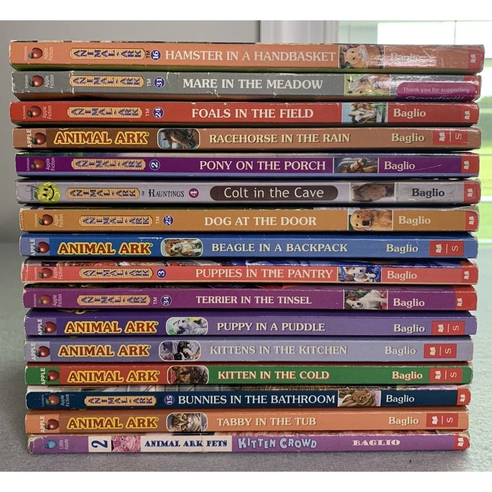 Lot 16 ANIMAL ARK Chapter Books Horses Dogs Cats Hamster Bunnies